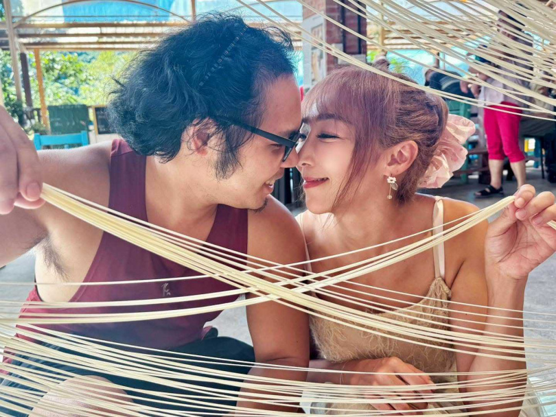 李宓的老公同時也是她的桌遊店合夥人。（圖／翻攝自李宓臉書）