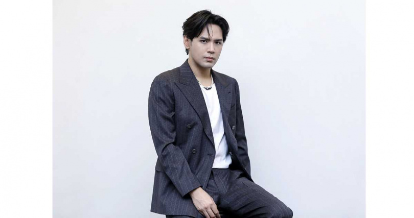 陳零九推出新歌〈最美的是你的名字〉，這首歌曲取樣自吳克群的經典之作〈為你寫詩〉。（圖／Astro Malaysia&種子音樂提供）