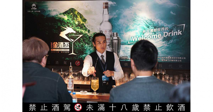 2025 金酒盃全國調酒大賽 職業組 冠軍 Bar Neat-林育弘（圖／金門酒廠提供）。