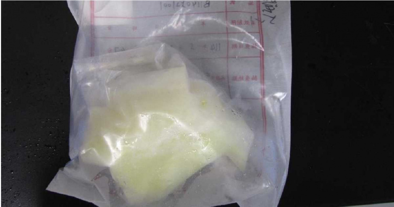 其中1件冰品檢出腸桿菌科不符合，經限期改善後再次抽驗仍不符規定，依法處以新台幣3萬元罰鍰。（圖／衛生局提供）