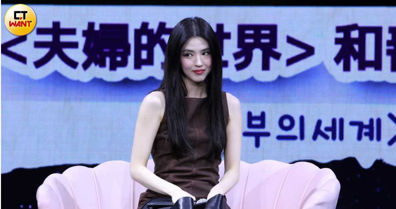 藉著精彩片花的播出,韓韶禧大方分享當時拍攝點滴。(圖/焦正德攝)