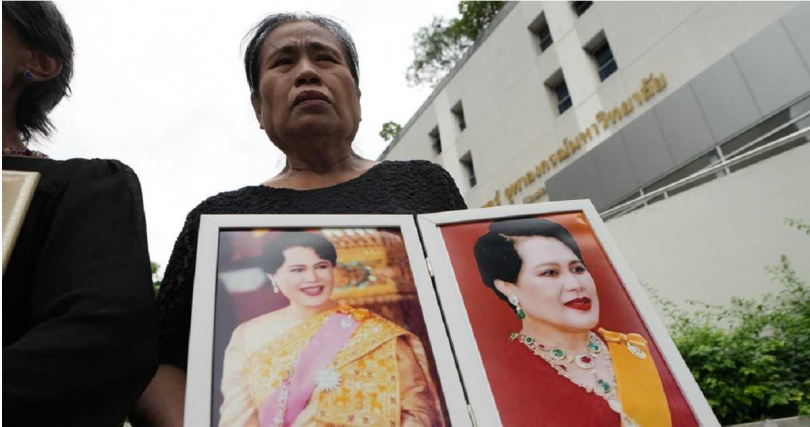 泰國雖未全面停擺觀光,但提醒旅客遵守服喪期間禮節。