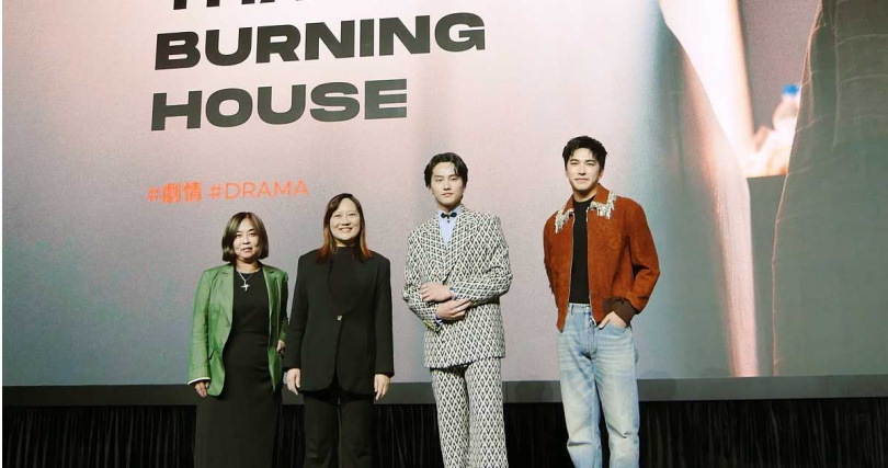 《失樂園》監製李怡芳（左起）、導演蔡銀娟、范少勳、曾敬驊出席香港國際影視展「台灣星光發佈會」。（圖／冬候鳥電影提供）