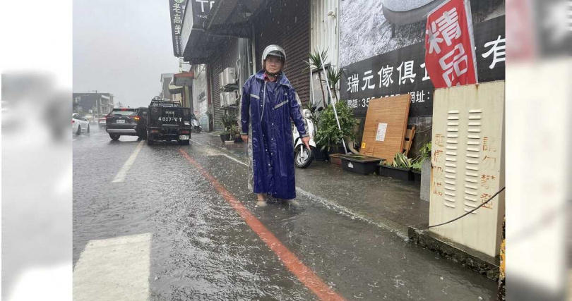 里長曝富國路水淹腳踝。（圖／翻攝桃園大小事）