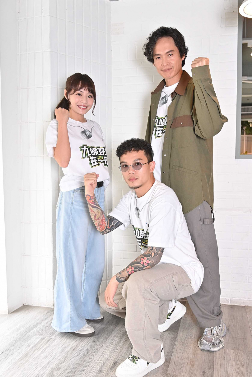 黃鐙輝、陳樞育與雲朵姐姐三位「班長」，一同出席《九條好漢在一班》媒體茶敘。（圖／台視提供）