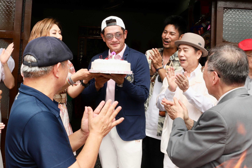 開鏡當天8月1日也是柯叔元的生日。（圖／民視提供）