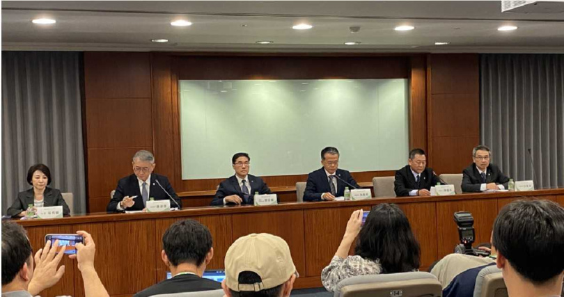 空服員執勤後病逝引發關注,長榮航空公開說明並宣布啟動內部調查與改進措施。(圖/報系資料照)