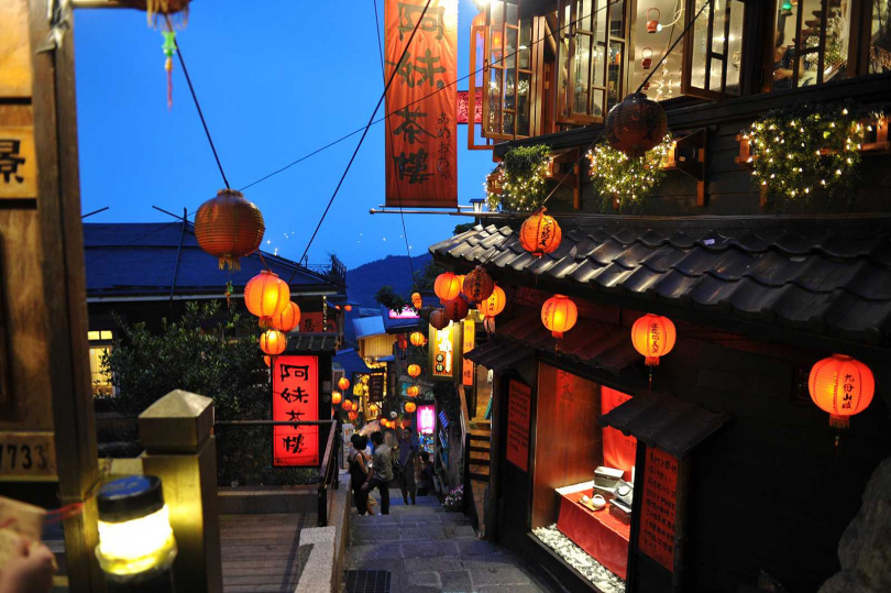 九份「阿妹茶館」是海內外遊客必逛的茶館。(圖/吳德亮攝)