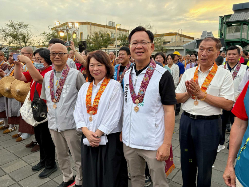 張啟楷表示，黃敏惠堅守財政紀律，讓他有實施福利政策的底氣。（圖／張啟楷競選總部提供）