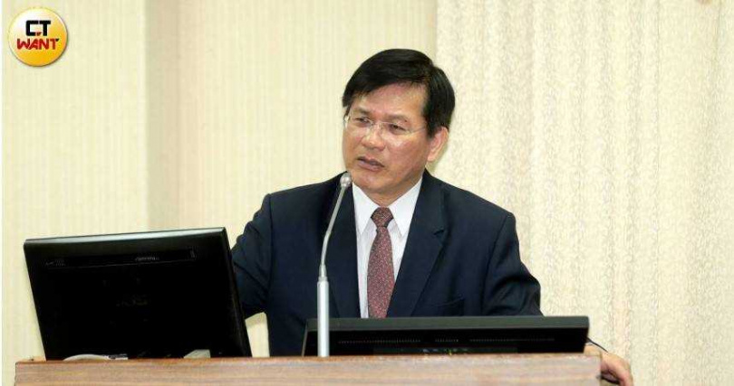 林佳龍18日表示,將停止對柬埔寨提供特殊待遇措施,並盼雙方重新檢討台柬關係。(圖/周志龍攝)