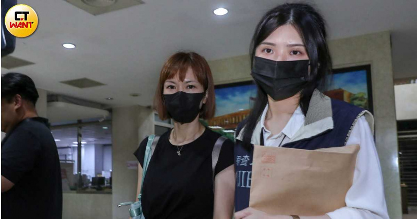 陳雪生辦公室助理林佩儒移送北檢。(圖/周志龍攝)