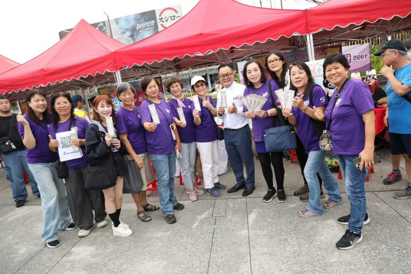 「促咪」市集串連破百在地商家,童子瑋:「全力支持青年創意」。(圖片提供/主辦單位)
