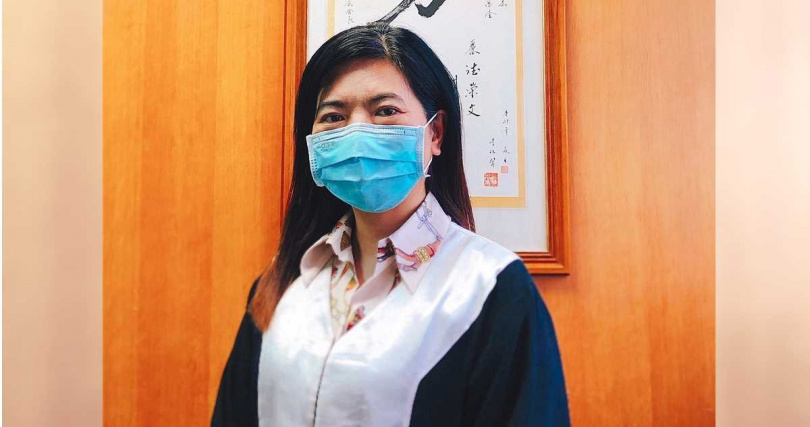 律師陳麗玲痛批內政部「違憲又違法」。(圖/陳麗玲臉書)