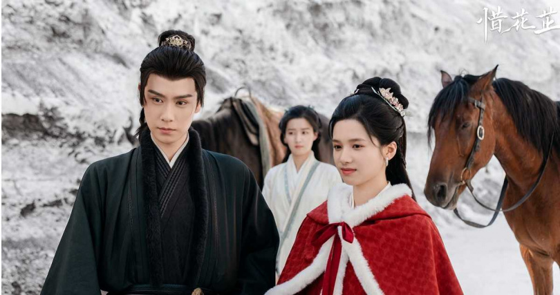 《惜花芷》胡一天（圖左）與張婧儀（圖右）被粉絲形容是勢均力敵的CP組合。（圖／八大）