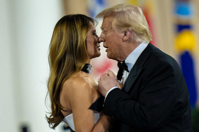 川普手部曾被拍到出現瘀青，他表示可能與長期服用阿斯匹靈有關。