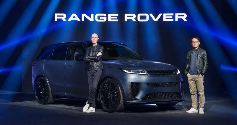 Range Rover Sport SV Edition Two 今日正式在台發表,台灣限量導入 40 席配額,建議售價新台幣 730 萬元起(左為 JLR Taiwan 總經理 Garth Turnbull 唐博謙;右為 JLR Taiwan 品牌總監 張君維)(圖/RANGE ROVER提供)。