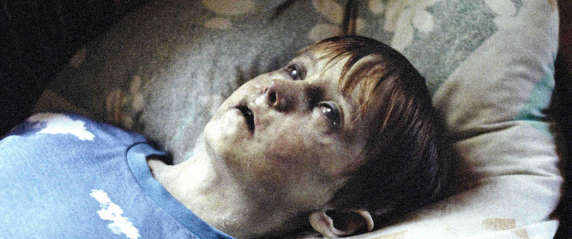 蕾娜特萊茵斯薇拍攝《復活劫》母子對手戲，回家見到竟是毫無血色的人偶。（圖／海鵬提供）