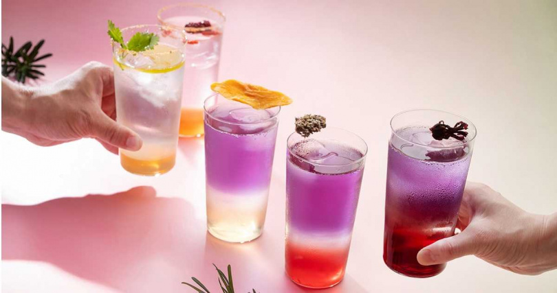6月起，台北中山九昱希爾頓逸林酒店La Salle森酒吧自製糖漿氣泡飲系列新品，成為消暑生力軍。（圖／義大皇家酒店提供）