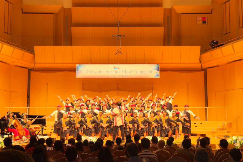 尼布恩合唱團奪下第七屆東京國際合唱大賽金牌。(圖/翻攝自臉書/登真-邱議瑩)