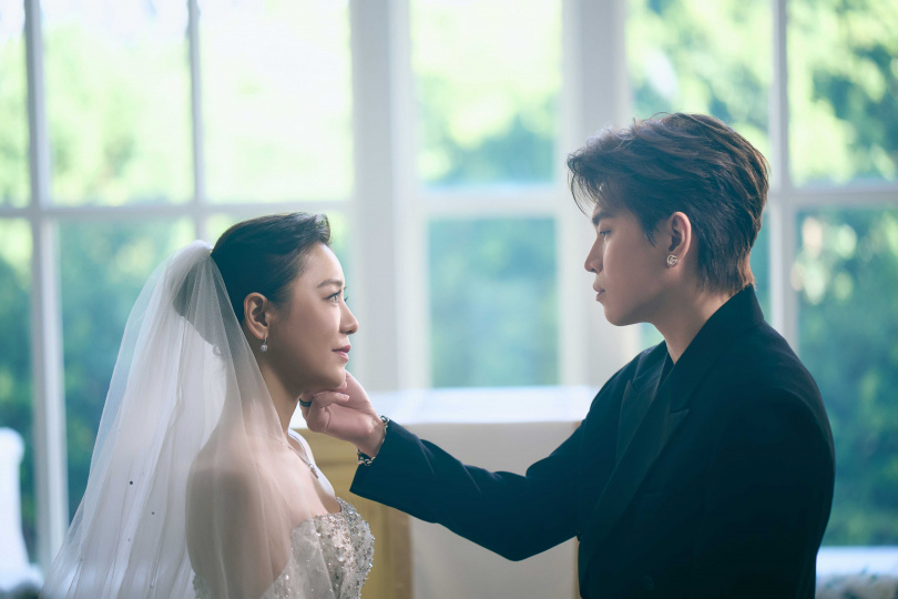 丁噹與阿弟再續音樂劇的前緣。（圖／相信音樂提供）