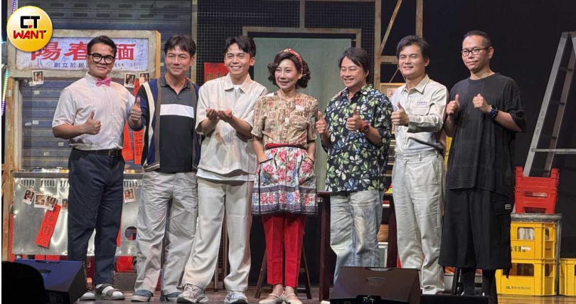春河劇團音樂劇《老闆~來碗陽春麵!》舉辦彩排記者會，編劇導演嚴云農、導演李俊宏、演員郎祖筠、陳隨意、黃浩詠、郭耀仁、黃豪平、賴銘偉出席。（圖／林俐瑄攝）
