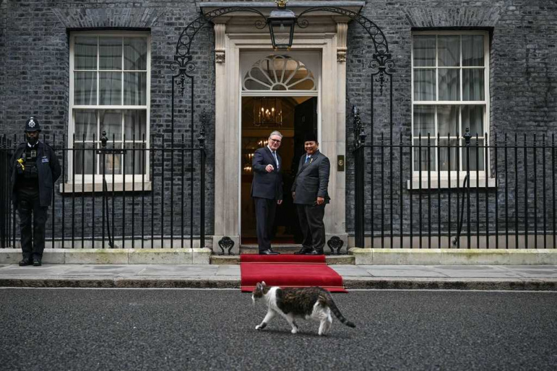 賴瑞2011年進駐唐寧街,15年來共歷經7位英國首相。