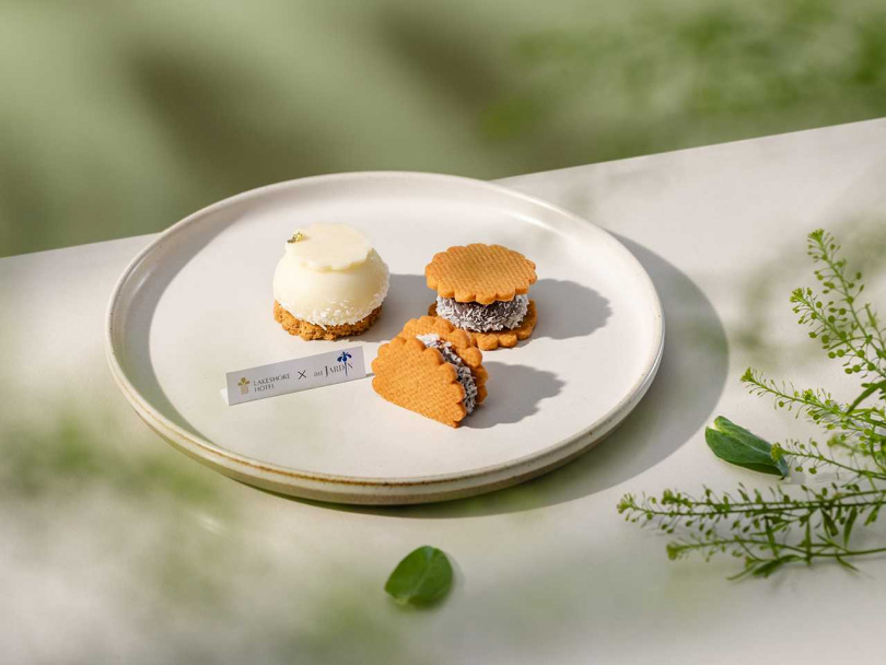 9月1日至11月30日於煙波湖濱館的莫內饗宴餐廳使用午、晚餐，即可享用史金福主廚設計的兩款創意甜點。（圖／煙波集團提供）