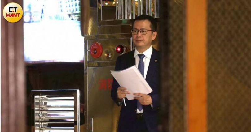 國民黨立法院黨團書記長羅智強表示，確保選務中立是中選會委員最基本，將善盡監督責任審慎把關。（圖／CTWANT攝影組）