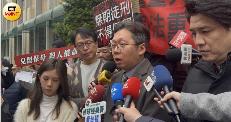 林律師說，感謝高等法院能維持原來的判決，讓我們知道受虐的孩子，他們是受到保護的。（圖／翁靖祐攝）