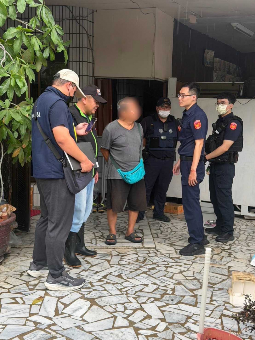 台南永康區驚傳涉虐貓，動保處會同警方強勢查辦。（圖／臺南市動物防疫保護處提供）