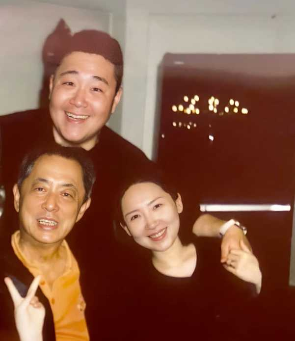 名導朱延平證實郝劭文要當爸了，今年大年初一時還與郝劭文夫妻吃飯。（圖／翻攝自朱延平臉書）