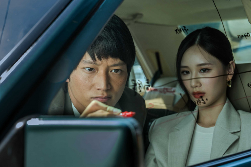 《瘋狂獨角獸》男女主角一起走過創業初期的危機和驚濤駭浪。（圖／Netflix提供）