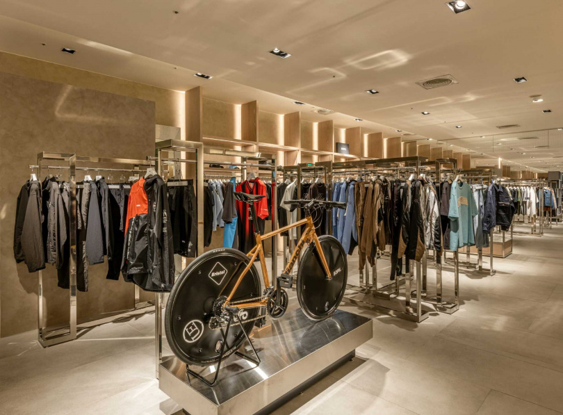 日本男裝圈最具代表性的品牌SOPH(圖/品牌提供)