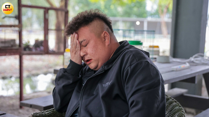 第三代鳳梨農楊弘基因黃玟偉損失近百萬元，還因出貨率不足而被全聯罰款。（圖／黃耀徵攝）