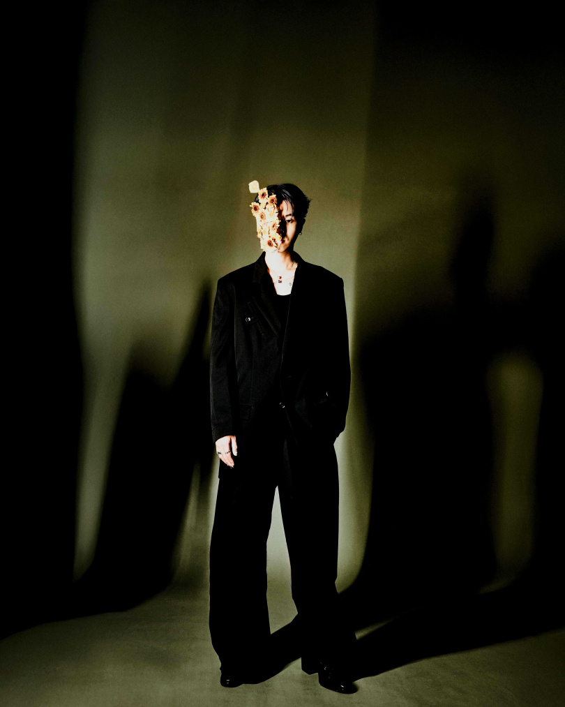 HowZ以花作為專輯主題。（圖／皓室創意Light House提供）