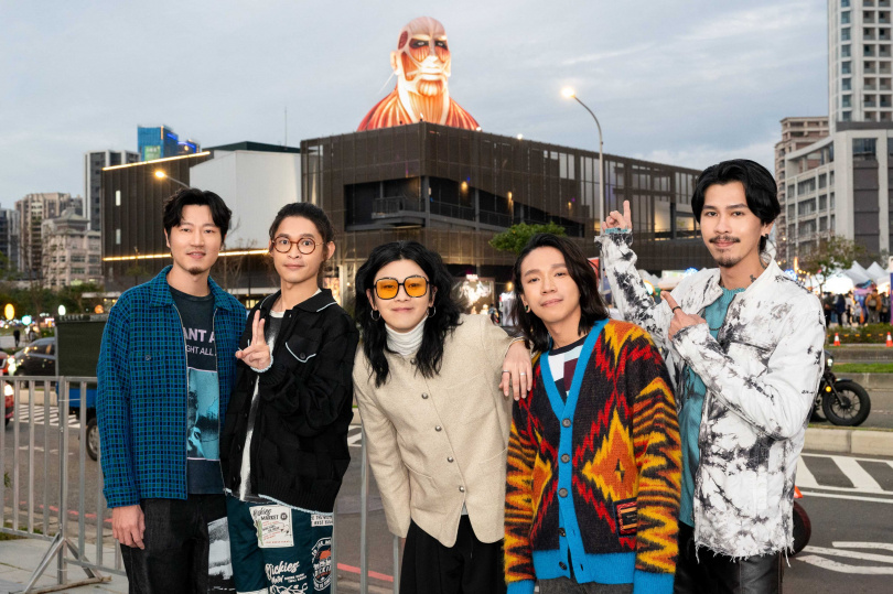 麋先生被現場的卡通造型喚醒童心。（圖／相信音樂提供）