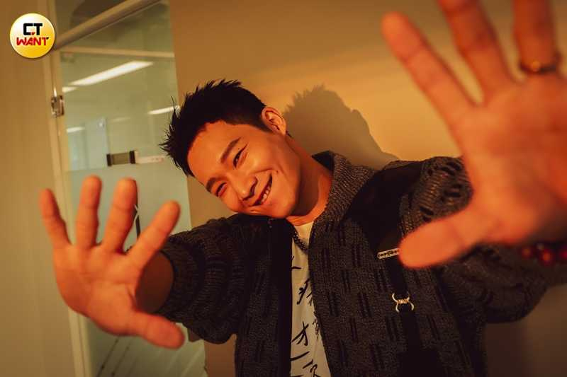 黃冠智學生時期時體育班，為了初戀女友不惜槓上寄宿家庭。（圖／林士傑攝）