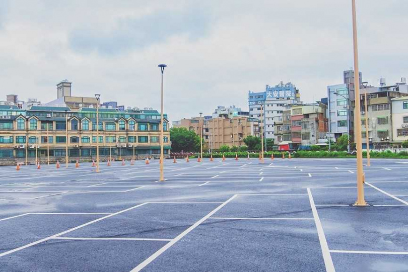 嶄新的「停15」停車空間期望能解決竹北市光明、博愛兩大商圈停車困境。(圖/翻攝自竹北市公所臉書粉絲團)