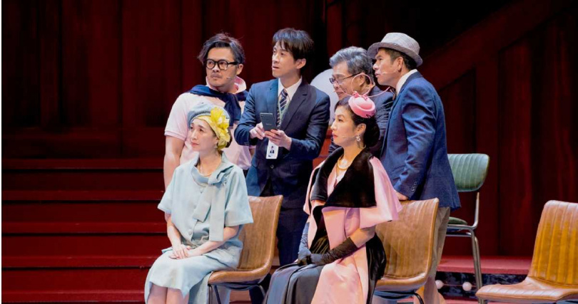 《明星養老院》演出大明星共居一堂的生活,笑料百出、溫暖中帶著力量。(圖/金星文創提供)