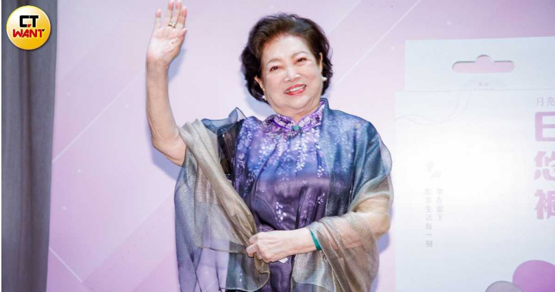 陳淑芳表示每年都會舉辦同學會。（圖／趙文彬攝）