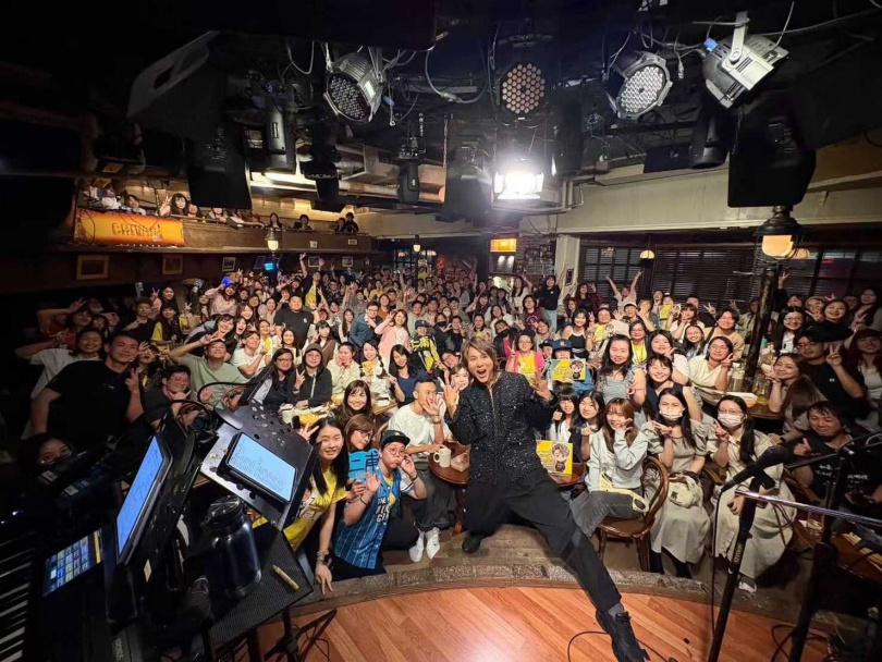 王仁甫二度舉辦專場演唱會，自嘲是「被偶像歌手耽誤的搖滾樂手」。（圖／通達量能文体提供）