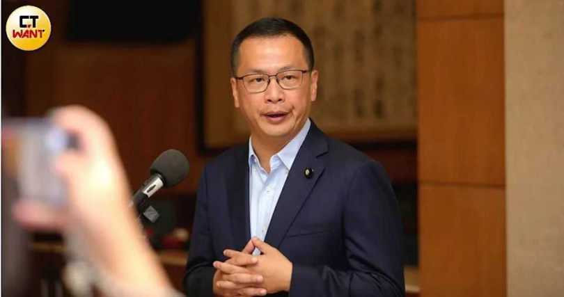 國民黨立委羅智強批評賴清德政府不斷操弄司法進行政治追殺。(圖/周志龍攝)