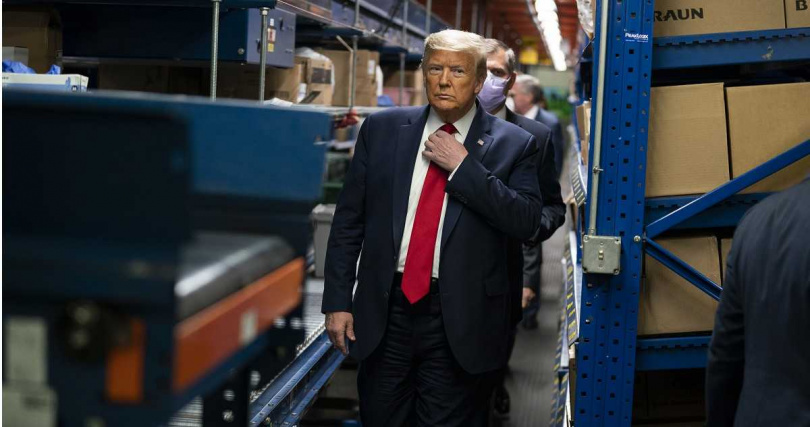 美國總統川普預計下周將宣布對多國徵收對等關稅的計畫。(圖/達志/美聯社)