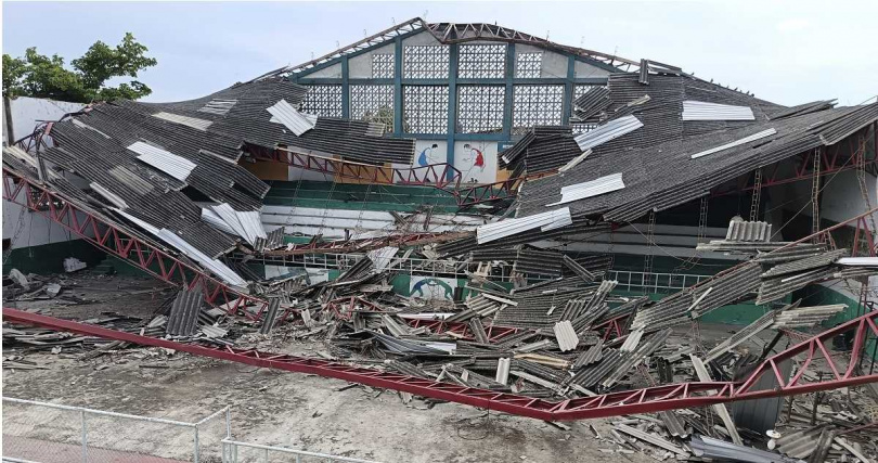 厄瓜多沿岸當地時間週五(25日)發生芮氏規模6.3強震,造成至少20人受傷。(圖/達志/美聯社)