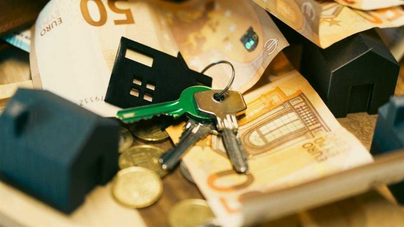 不少購屋族追求「低門檻置產」，認為只要付零頭期款、再搭配現金回扣，就能輕鬆當上包租公。（示意圖／取自Pexels）