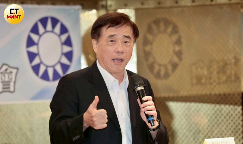 前台北市長郝龍斌（圖）以3成左右票數自國民黨主席選戰開票以來穩居第二，卻暫時無突破性進展。（圖／黃耀徵攝）