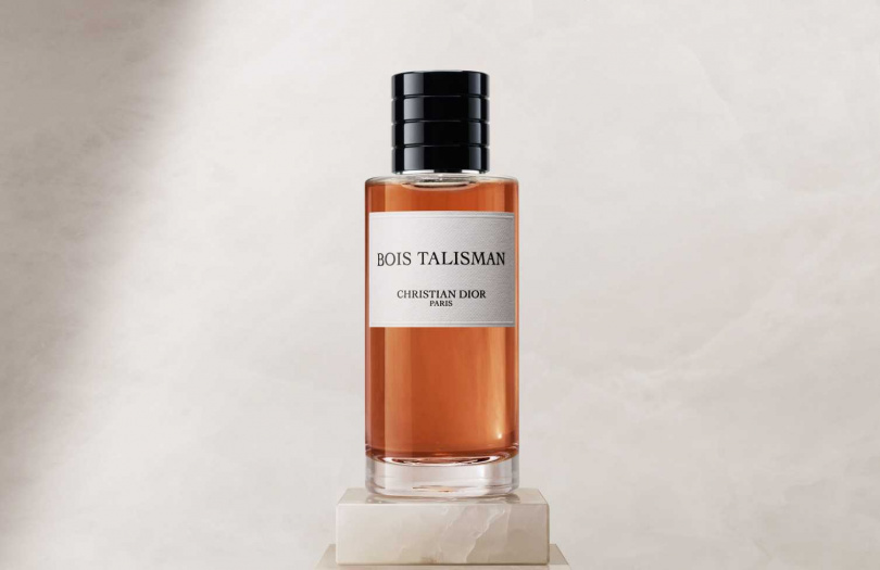 迪奧香氛世家-忘憂聖木香氛 50ml／6,700元、100ml／10,900元、200ml ／16,100元（圖／品牌提供）