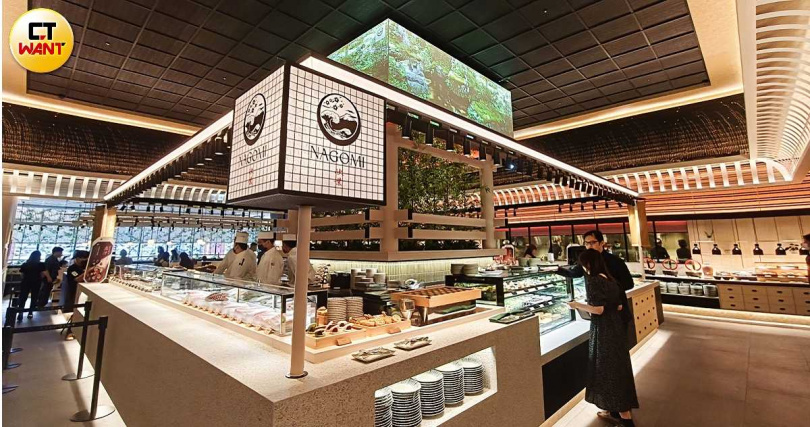 空間設計取材自平安京時期貴族宅邸「寢殿造」概念，以格調優雅為主軸、舞台為中心，帶來視覺衝擊。（圖／魏妤靜攝）