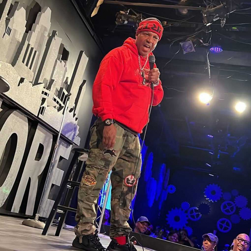 卡羅爾遭槍殺，送醫後不治身亡。（圖／翻攝IG／＠comedianreggiecarroll）
