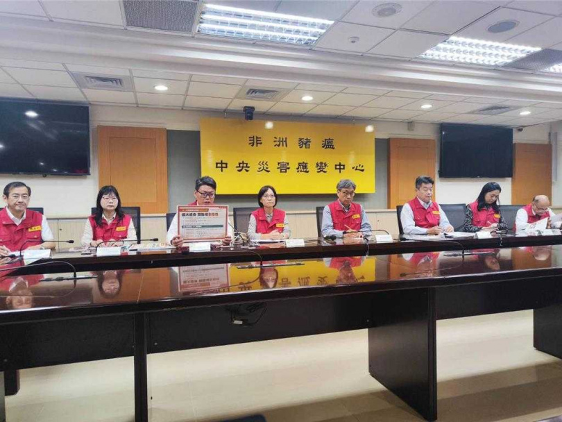 農業部長陳駿季表示,規劃開市時用登記及總量管制,「規劃約3萬頭」,一定會本著市場秩序,必要時會請冷凍公會進場。(圖/報系資料照)